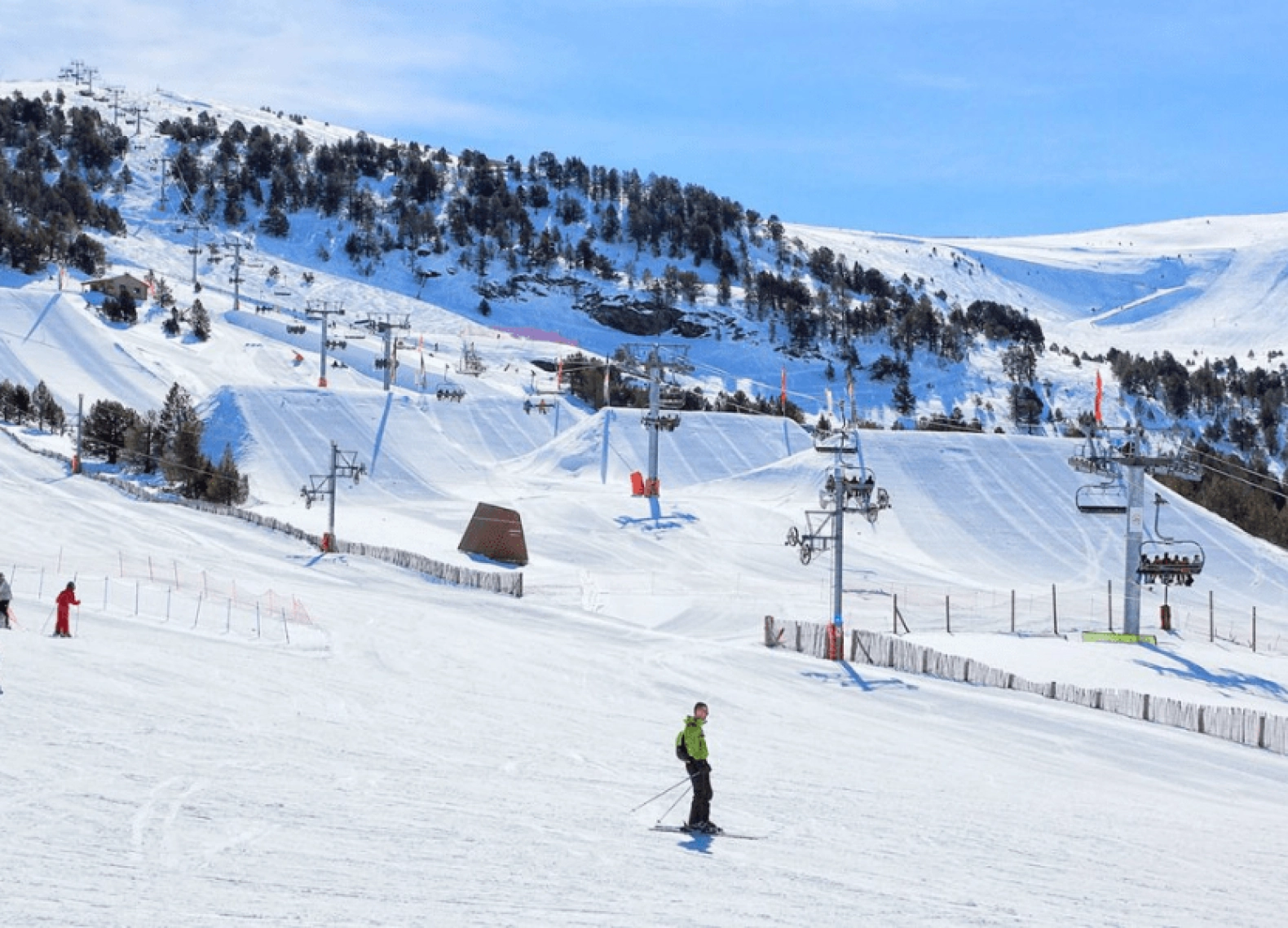 [Tour Nam Âu tháng 2] Tây Ban Nha - Bồ Đào Nha - Công Quốc Andorra (14/02/2026)