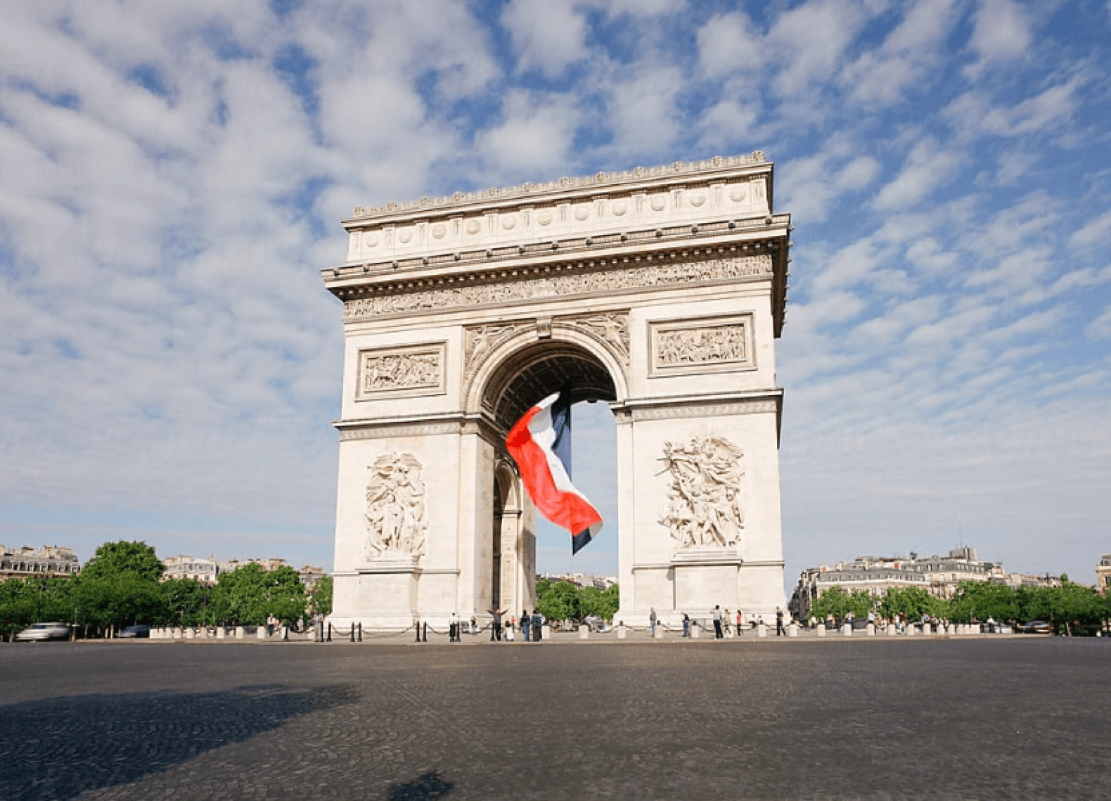 [Tour châu Âu 3 nước tháng 1] Tham quan Pháp - Thụy Sĩ - Ý - Vatican (12/01/2026)