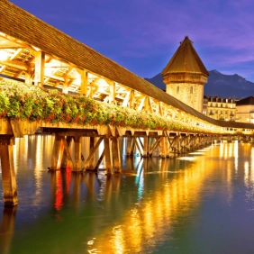 tour-chau-au-3-nuoc-thang-3-03